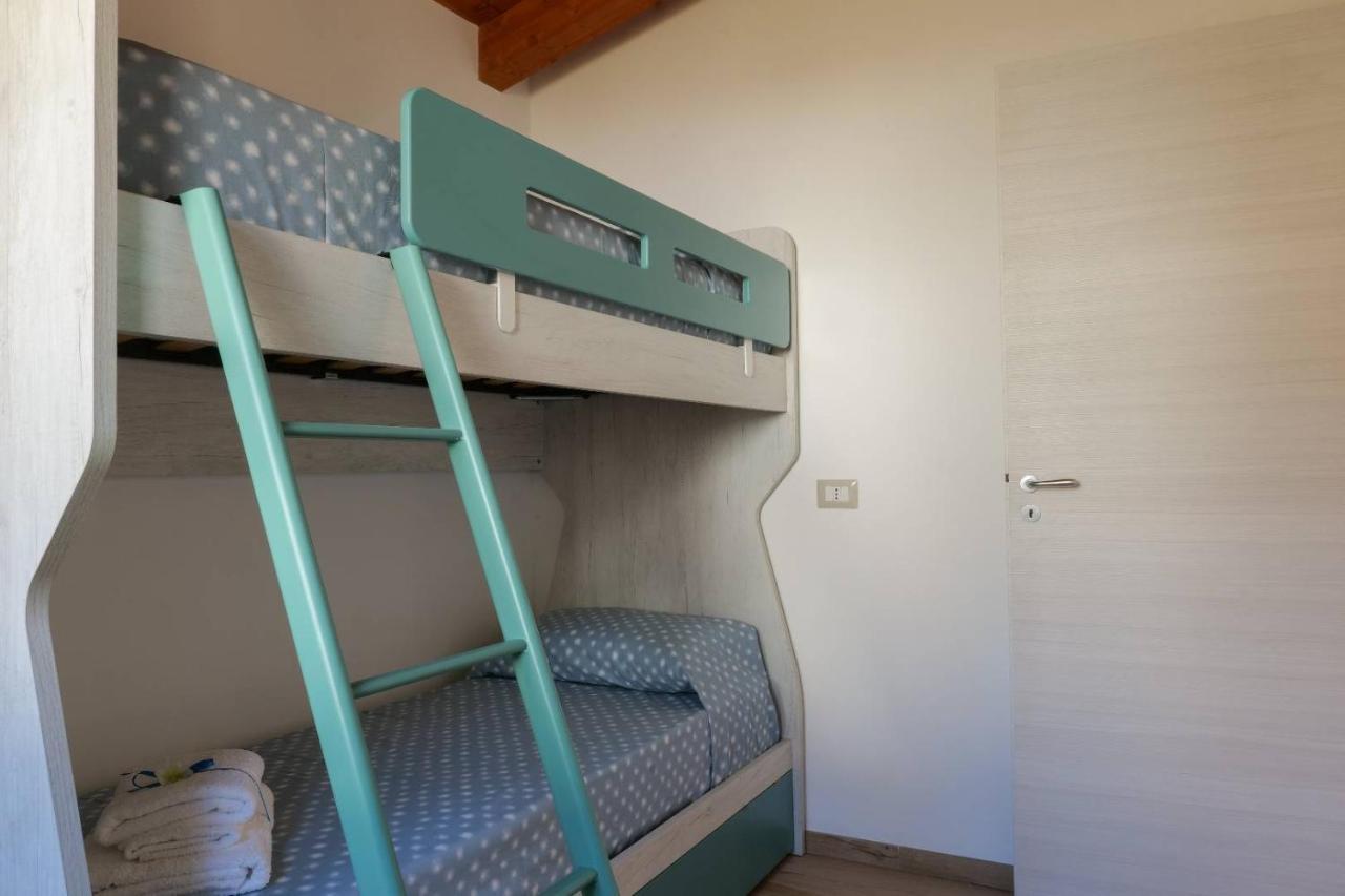 Case Vacanze La Quercia マリーナ・ディ・カメロータ エクステリア 写真