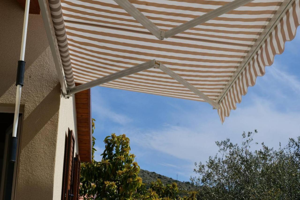Case Vacanze La Quercia マリーナ・ディ・カメロータ エクステリア 写真